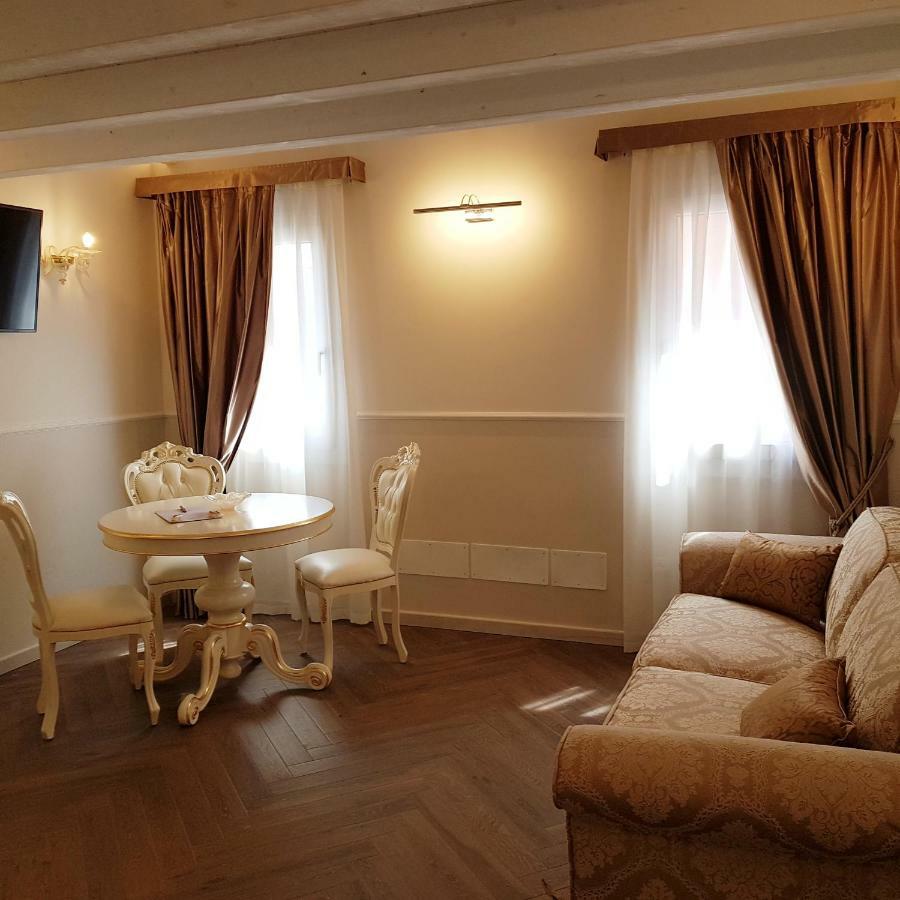 Ca' Vittoria Boutique House Apartsuite Chioggia Exteriér fotografie